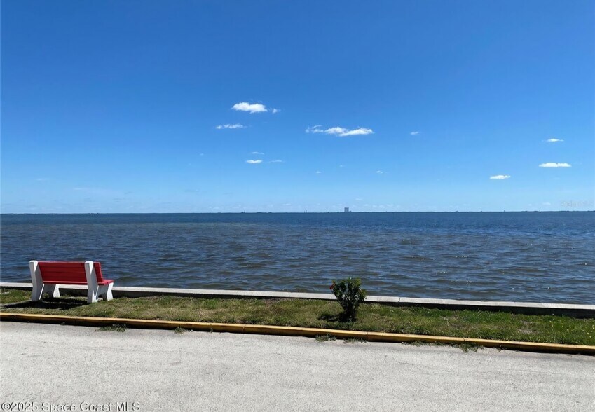 Building Photo - 190 E Olmstead Dr