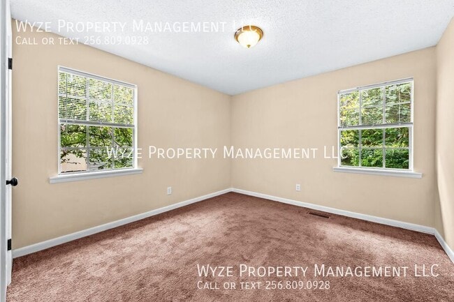 Building Photo - 2213 Cecille Dr SW