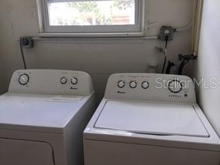 Building Photo - 27272 Sunnybrook Rd