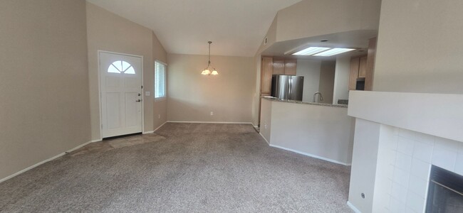 Primary Photo - Beautiful 2 Bed, 2 Bath Townhome in Belser...