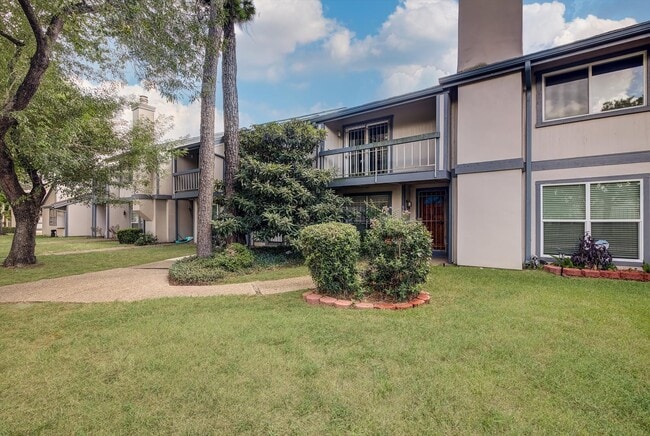 Building Photo - 5825 W Tidwell Rd