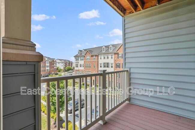 Building Photo - 6501 Walcott Ln