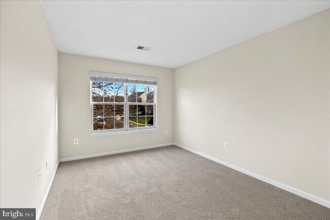 Building Photo - 14578 General Washington Dr