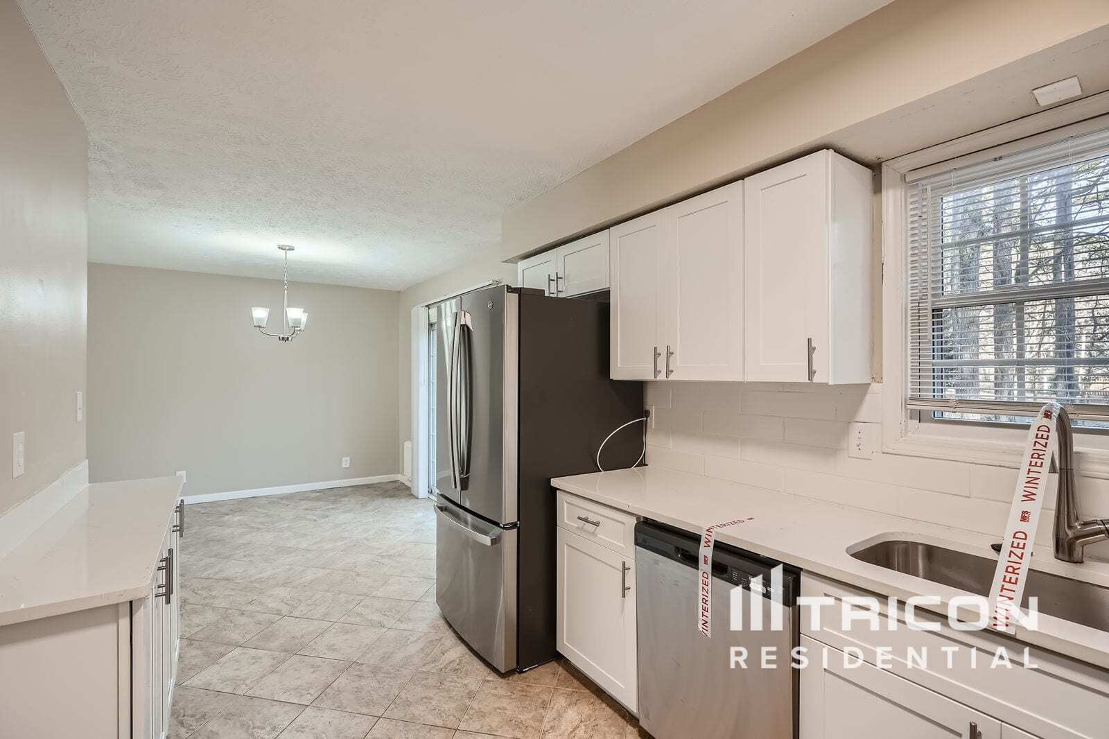 Building Photo - 155 Rock Garden Terrace N W