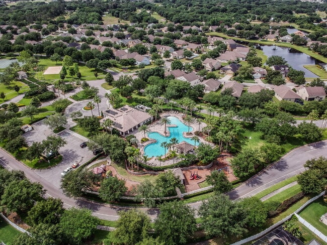 Building Photo - 3 bed, 2 bath, 2 car garage in Riverview