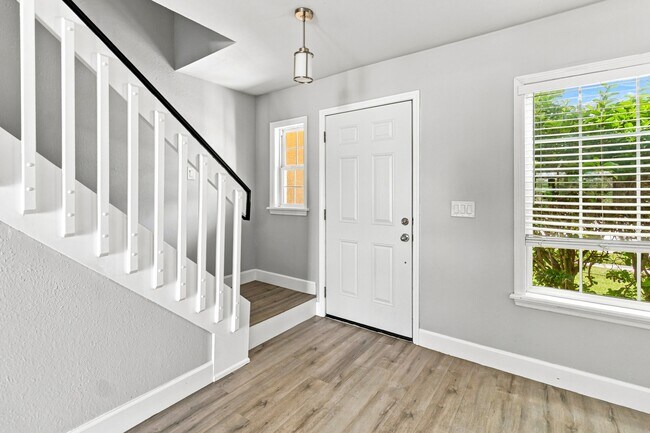 Building Photo - 1365 Carey Glen Cir