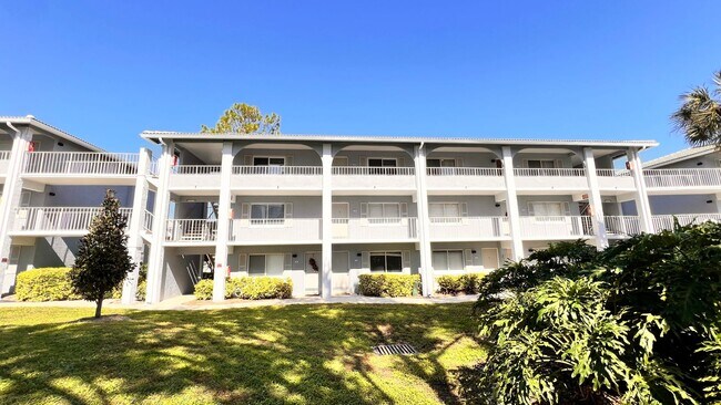 Building Photo - Altamonte Springs Apartment Coming SOON!