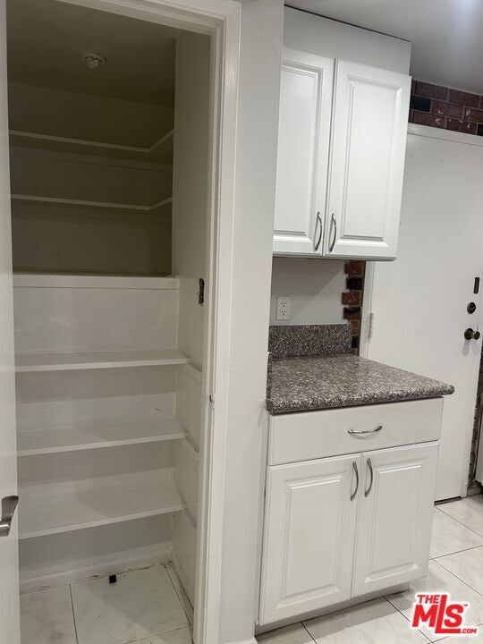 Building Photo - 14501 Tupper St