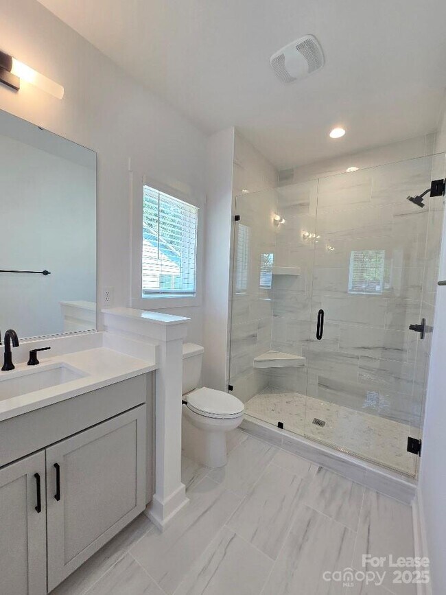 Building Photo - 511 Bowman Rd