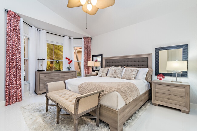 Building Photo - 8270 Spyglass Dr