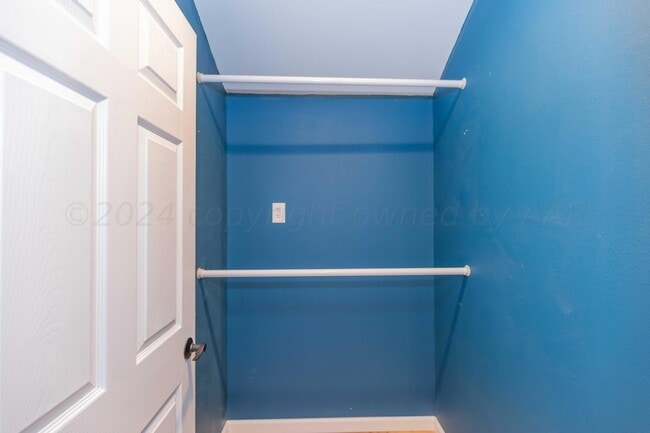 Building Photo - 1710 S Polk St