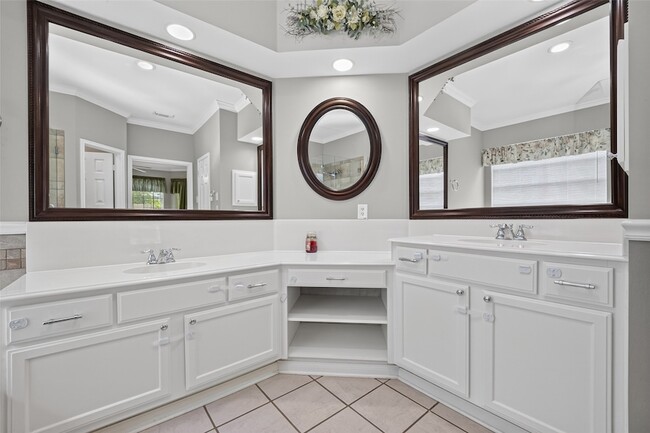 Building Photo - 4414 Ringrose Dr