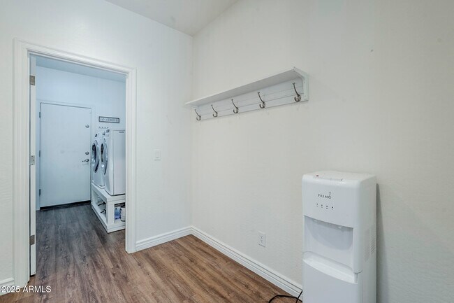 Building Photo - 2744 E Donato Dr