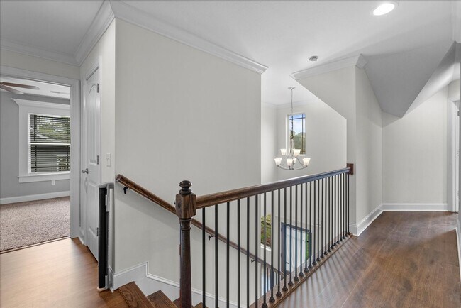Building Photo - Move-In Ready Luxury in Island Point Estates