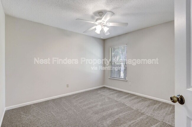 Building Photo - 749 Grand Parke Dr