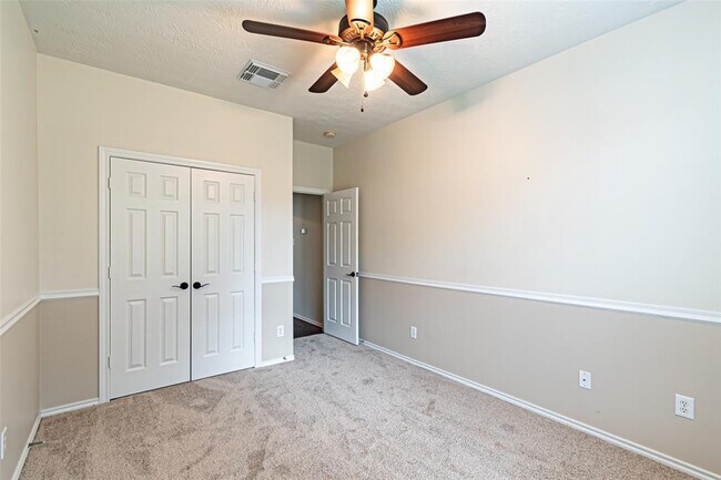 Building Photo - 17911 Serene Shore Dr