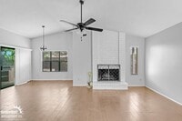 Building Photo - Stunning 2Bdm 2Ba Home in the Heart of Gle...