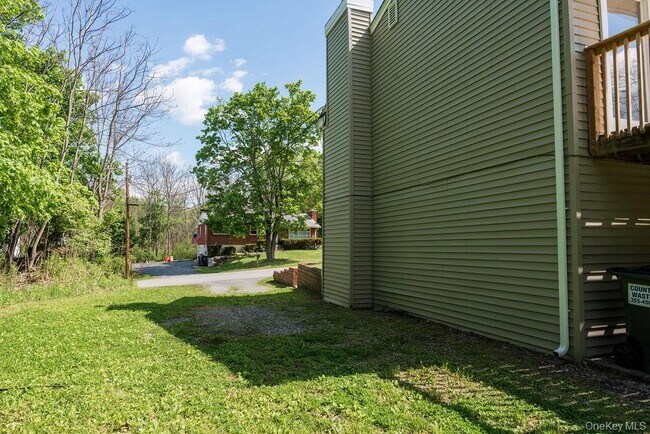 Building Photo - 5 Idlewild Dr