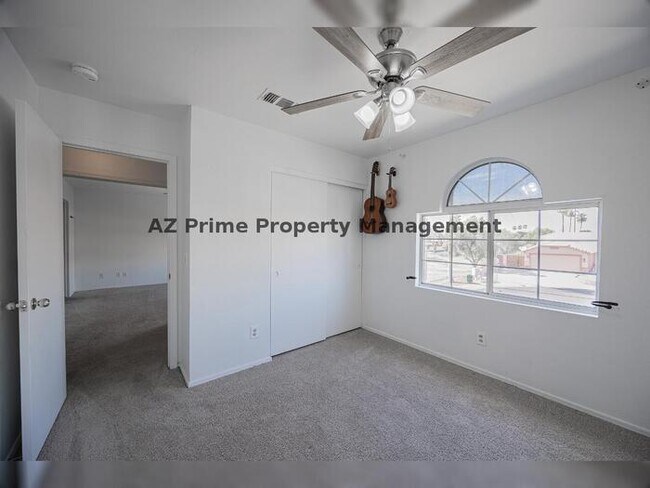 Building Photo - 11595 W Holly St