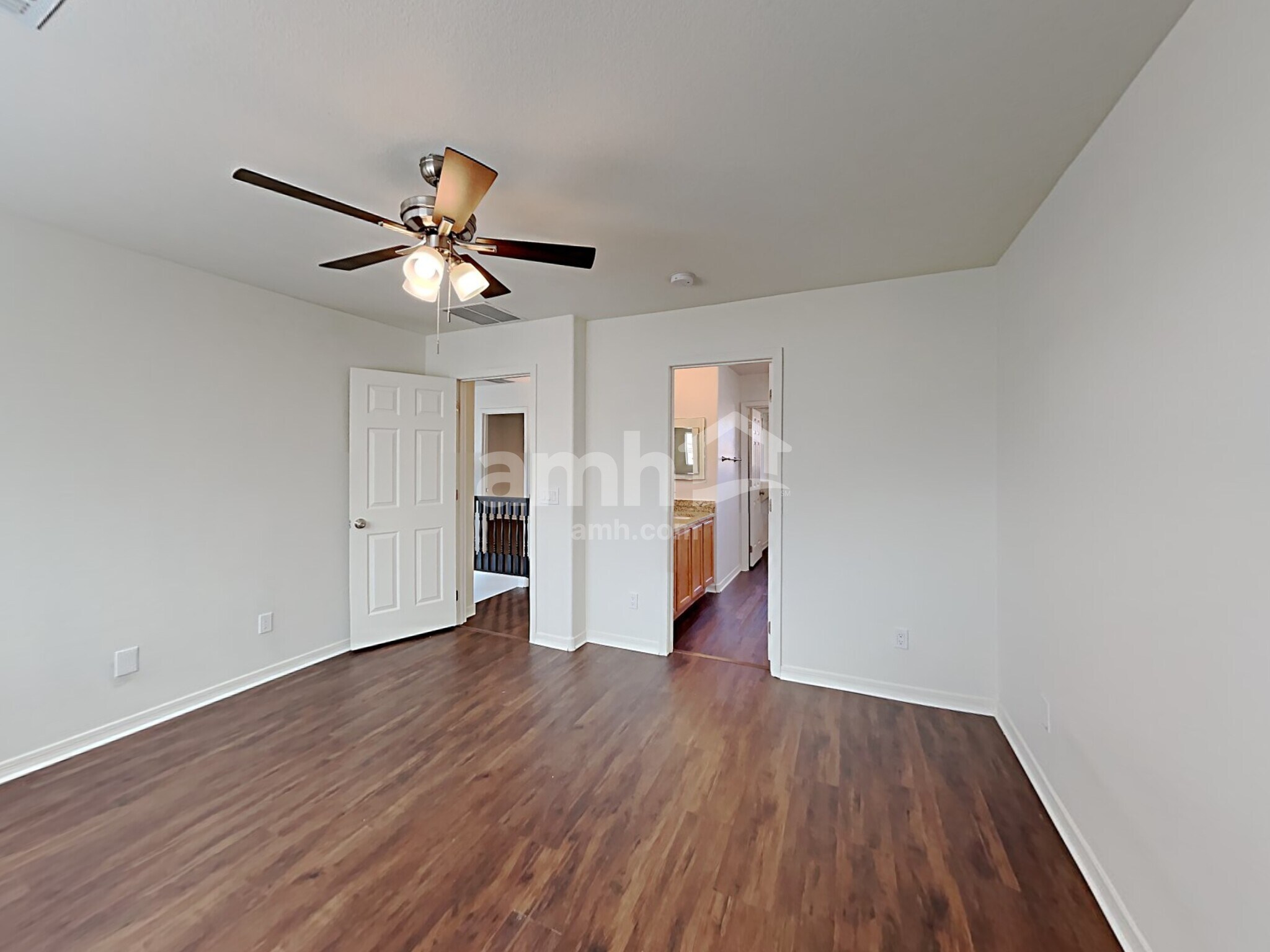 Building Photo - 138 E Calle Del Rondador