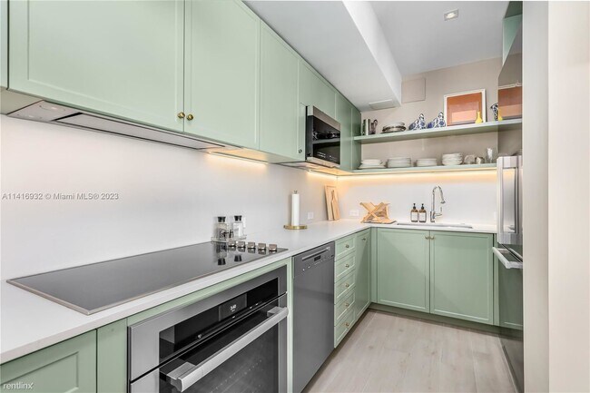 Building Photo - 2 br, 2 bath Condo - 20 Island Ave Apt 718