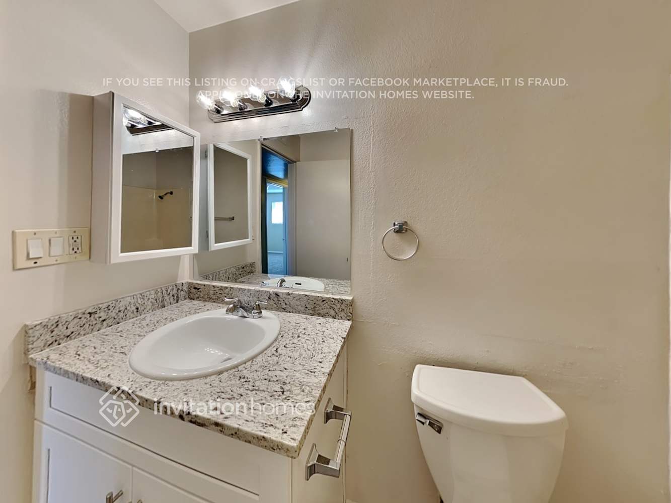 Building Photo - 5638 W Comet Ave