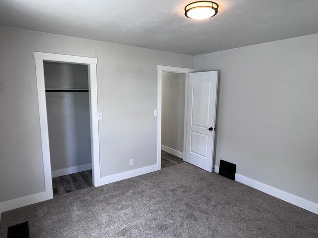 Building Photo - Charming Remodeled Home