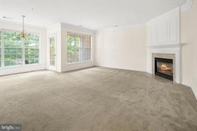 Building Photo - 7014 Metropolitan Pl