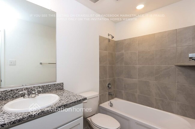 Building Photo - 2800 Spring Time Dr