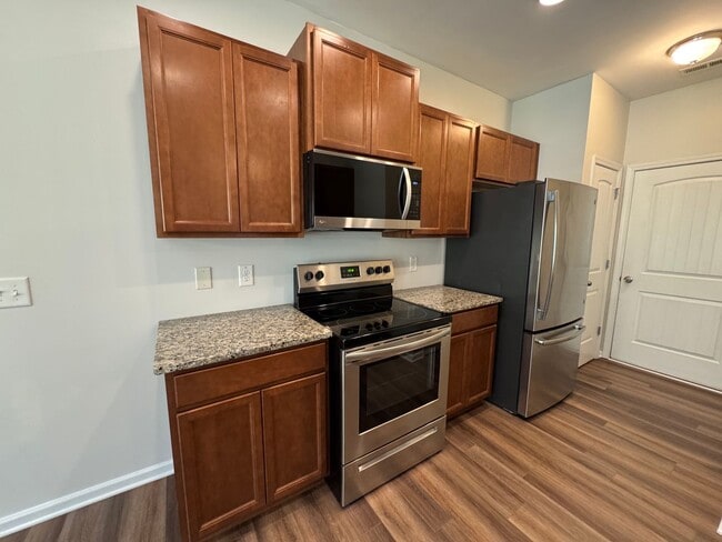 Building Photo - Nice 3/2 house in West Rome- $1,995