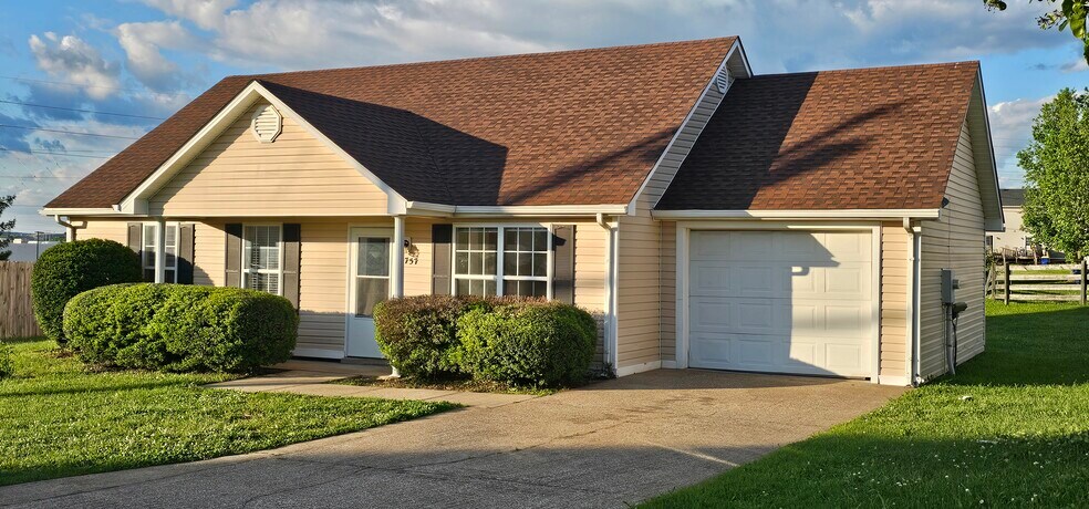 Building Photo - 757 Jennings Ct