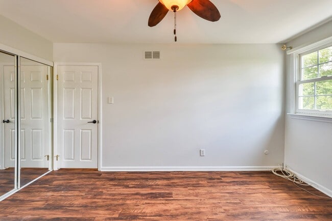 Building Photo - 9898 Wistaria St