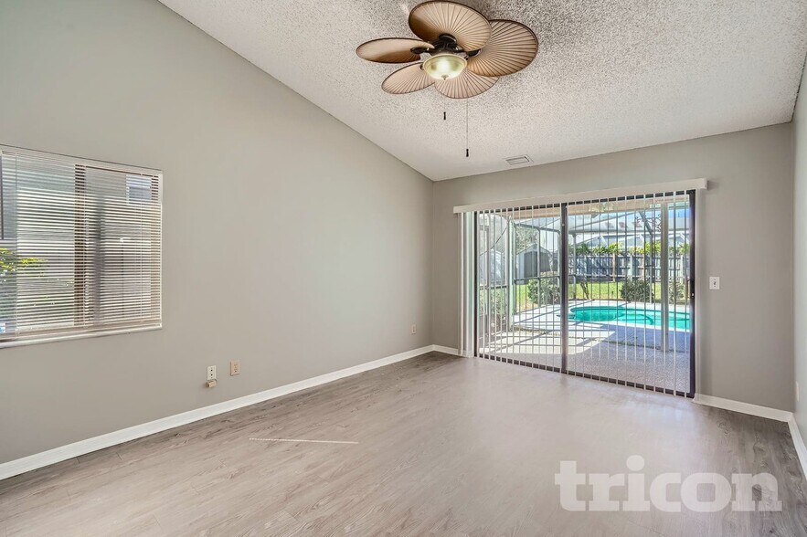 Building Photo - 3213 Stevenson St