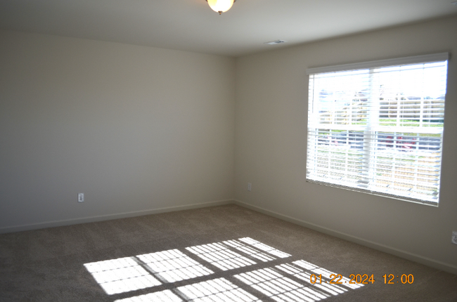 Building Photo - 18 Matrix Ct