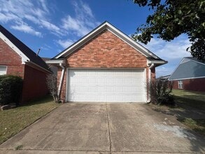 Building Photo - 5573 Kaitlyn Dr W