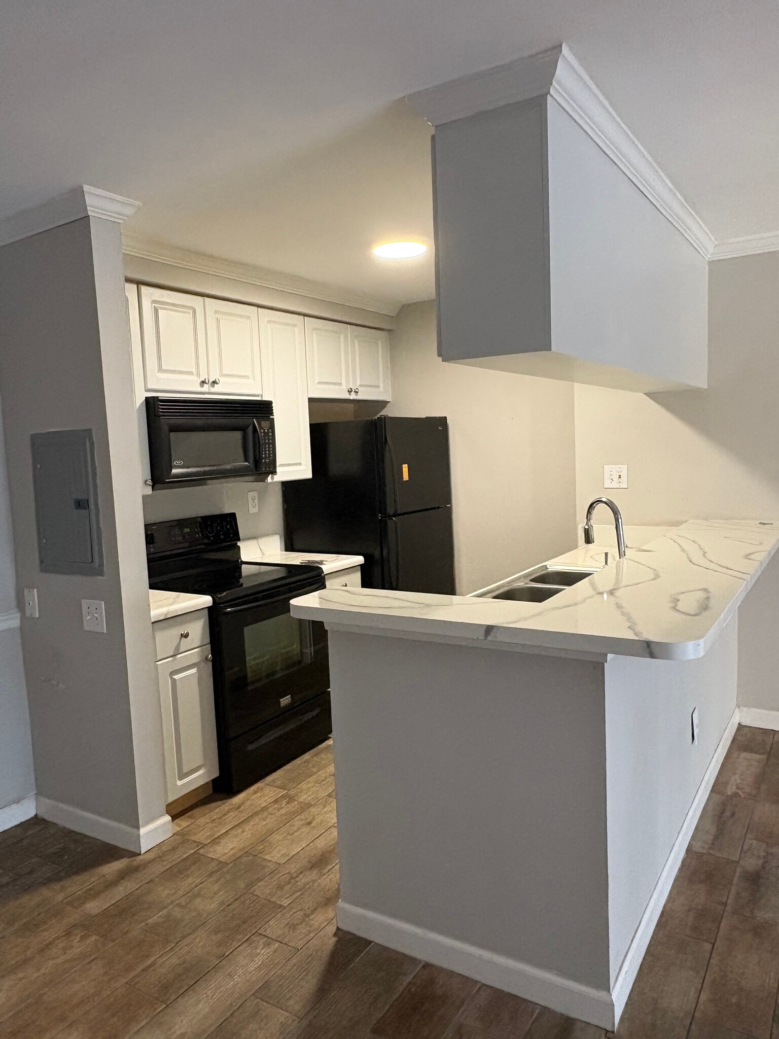 The kitchen has a new dishwasher (a year old) - 108 Alameda Ct