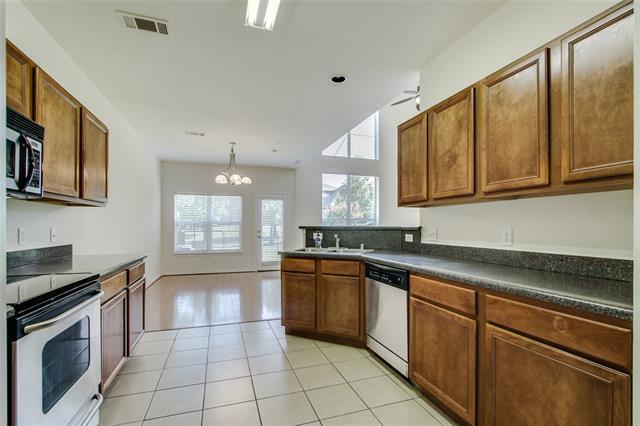 Building Photo - 1041 Colonial Dr