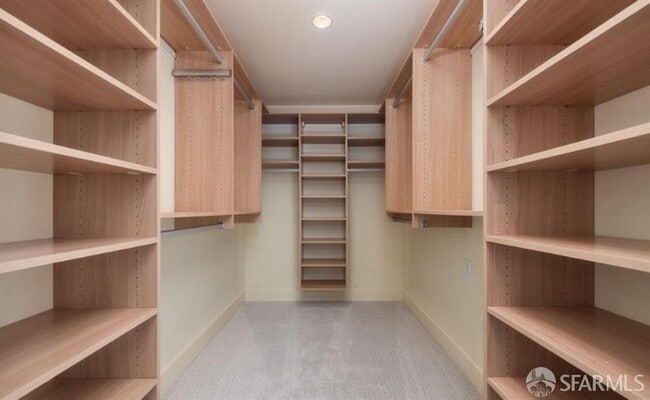 Building Photo - 239 Brannan St