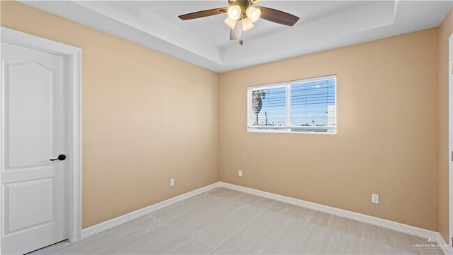 Building Photo - 12 B W St