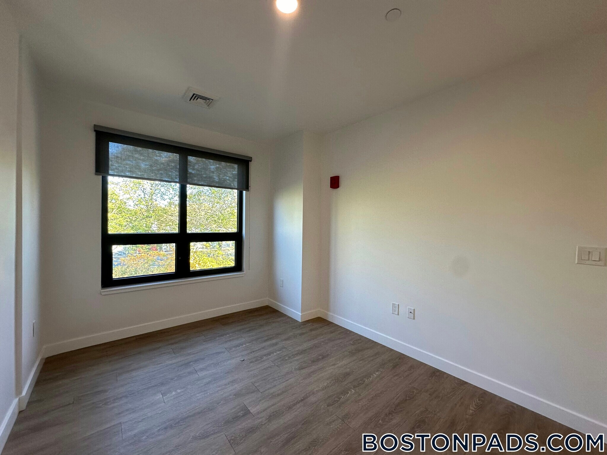 Building Photo - 199 Gardner St