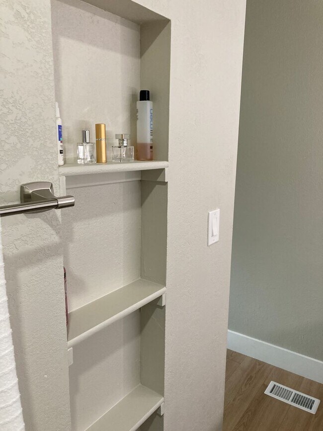 Building Photo - Spectacular, Panoramic Red Rock Views in West Sedona