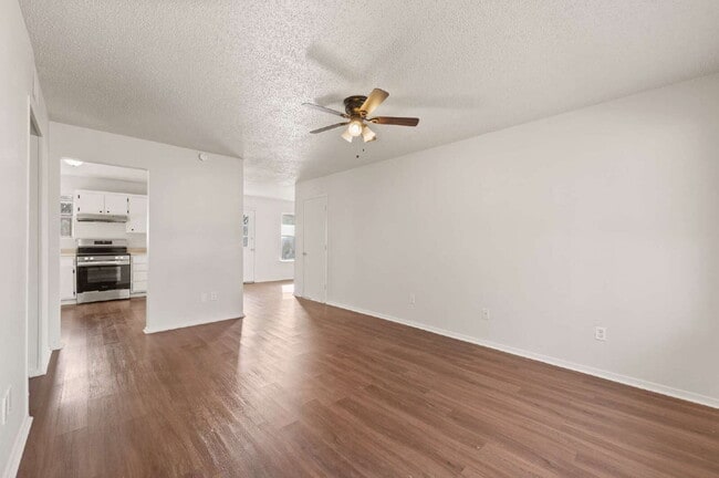 Building Photo - "Charming 3-Bed Home with Spacious Layout in Ft Worth – Aledo School District"