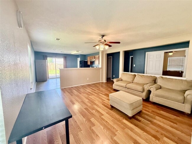 Building Photo - 15327 Harris Canyon Ln