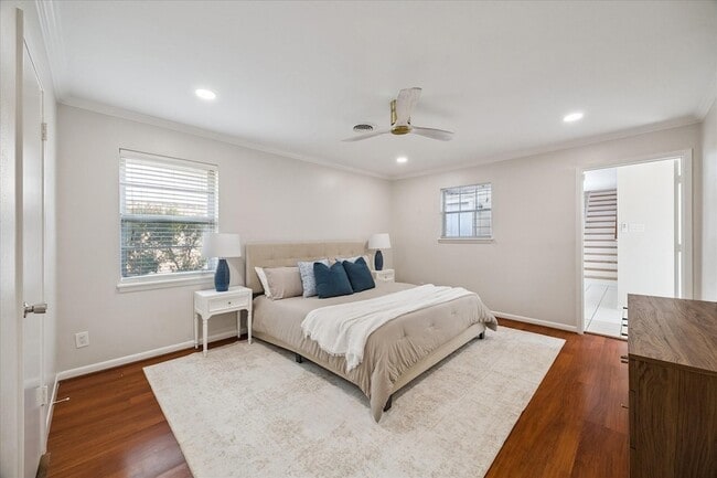 Building Photo - 9777 Larston St