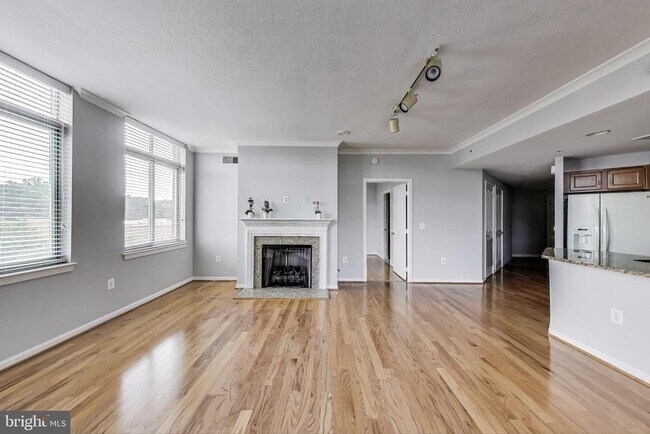 Building Photo - 4480 Market Commons Dr
