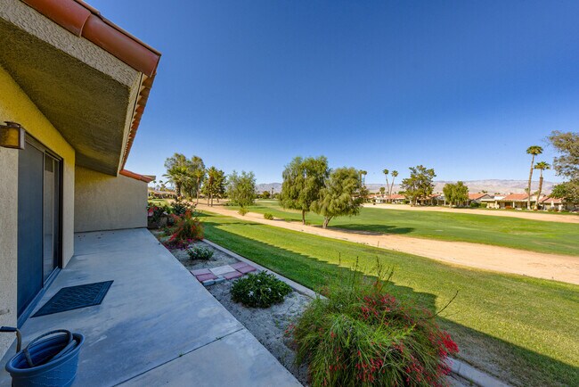 Building Photo - 40498 Bay Hill Way