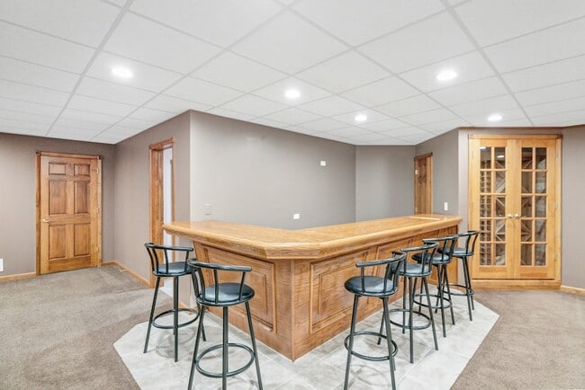 Building Photo - 4N550 School Rd