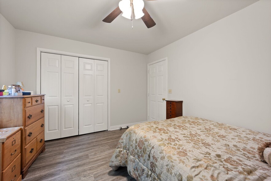 Building Photo - 22 Roks Pl