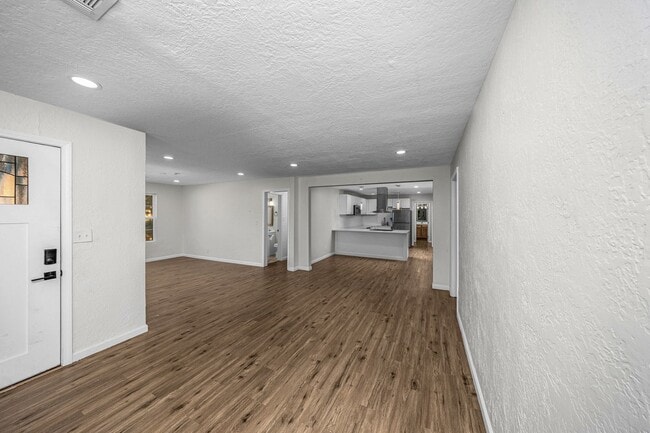 Building Photo - Remodeled Kitchen