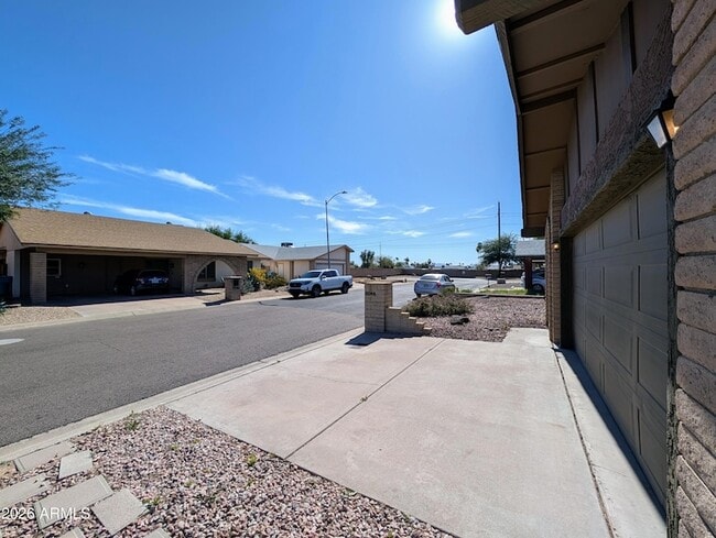 Building Photo - 10044 N 39th Ln